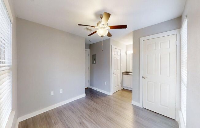 2 beds, 1 bath, 745 sqft, $1,100