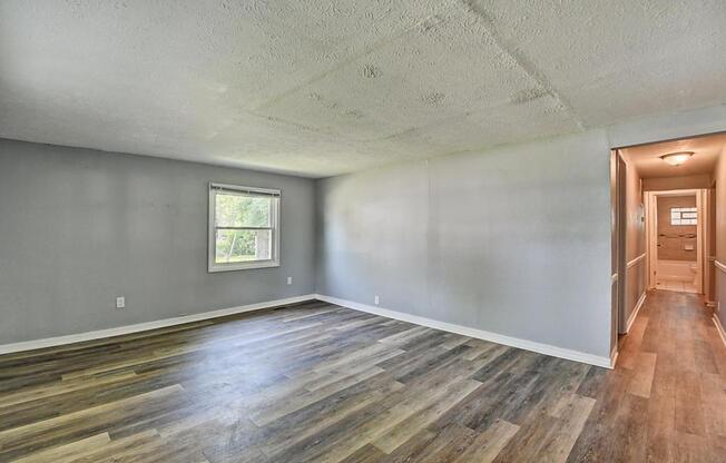 2999 CLOVER DR