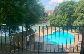 10451 Greenbrier Road