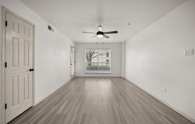 1 bed, 1 bath, $1,195, Unit 3102