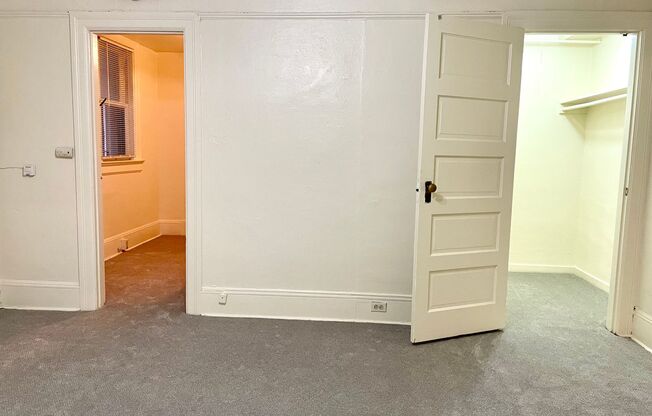 1 bed, 1 bath, 400 sqft, $1,195, Unit B