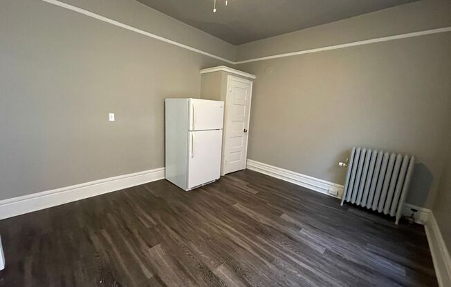 Studio, 1 bath, 194 sqft, $800, Unit 408