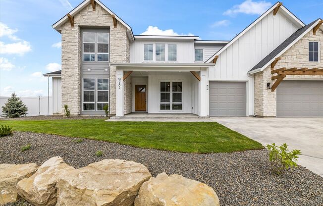 5 Bedroom in Dry Creek Ranch