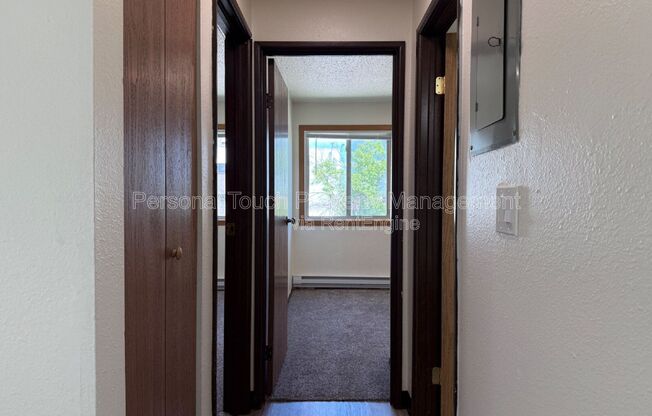 2 beds, 1 bath, 850 sqft, $825, Unit 36