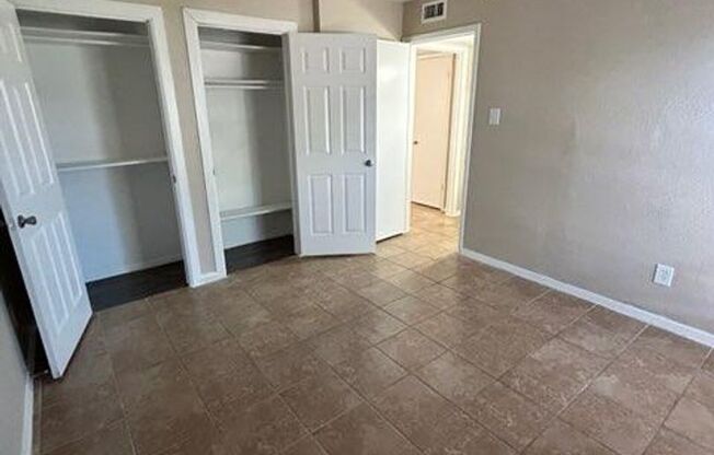 3 beds, 2 baths, 1,350 sqft, $2,055, Unit 3-1623-B