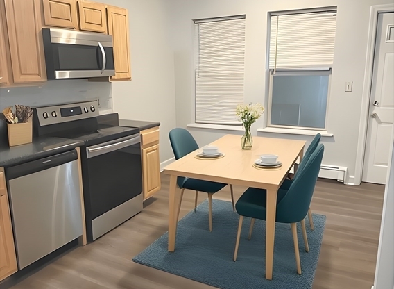 4 beds, 1 bath, 1,200 sqft, $4,000, Unit 3(2B)