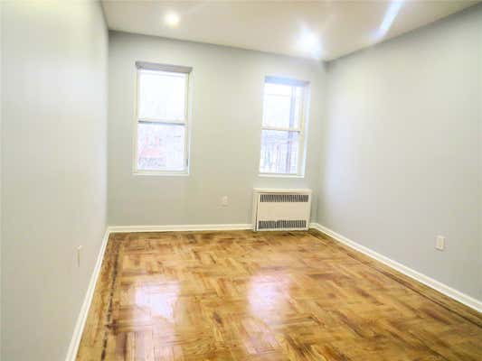 387 E 54 ST