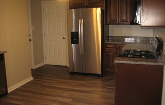 3 beds, 1 bath, $1,295