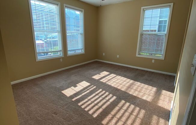 2 beds, 2 baths, 1,048 sqft, $1,295, Unit 4500-101