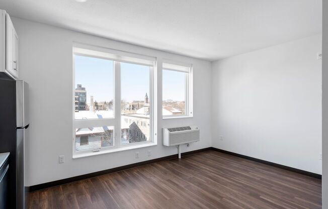 Studio, 1 bath, 434 sqft, $1,025, Unit 406