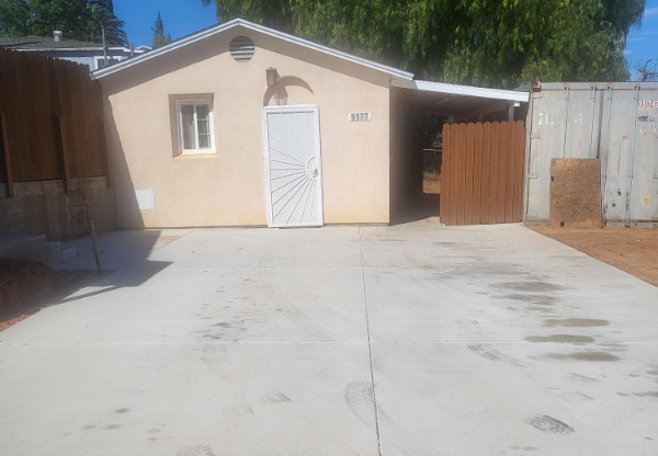 9177 CREEKFORD DR