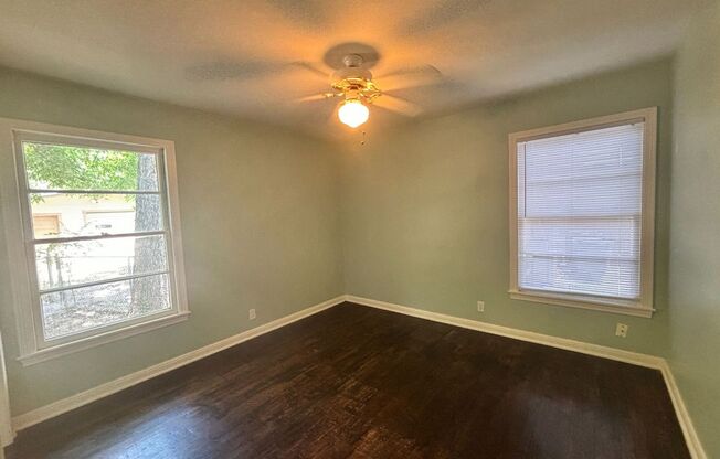 3 beds, 1 bath, $1,950