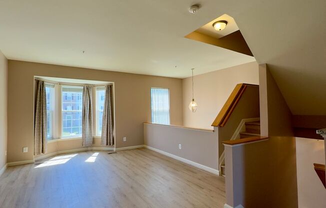 Charming and Stylish Living in a 3Bed/3Bath in Middle River, MD