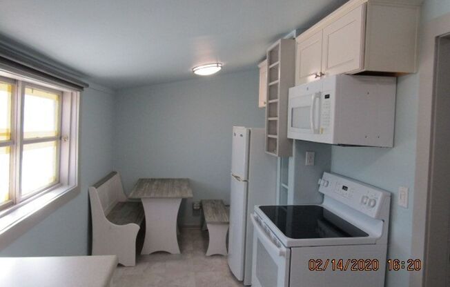 **Coming 11/01/2024** Newly Refurbished Jacksonville Cottage 1bed + office, 1 bath + living rm, Kitchen/dining, porch