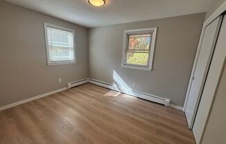 3 beds, 1 bath, $2,600, Unit 3