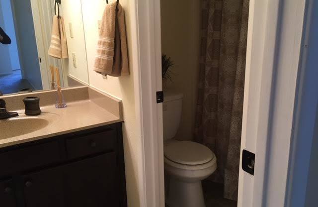 2 beds, 1 bath, 830 sqft, $1,349, Unit 134