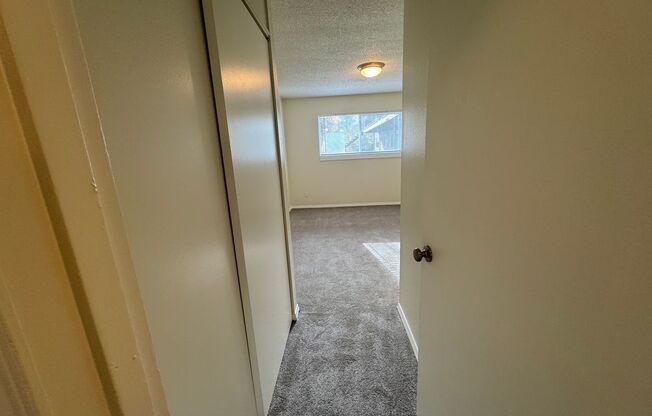 2 beds, 1 bath, 740 sqft, $1,450, Unit 217