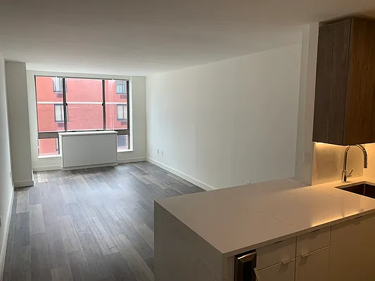 Studio, 1 bath, $4,895, Unit 18G