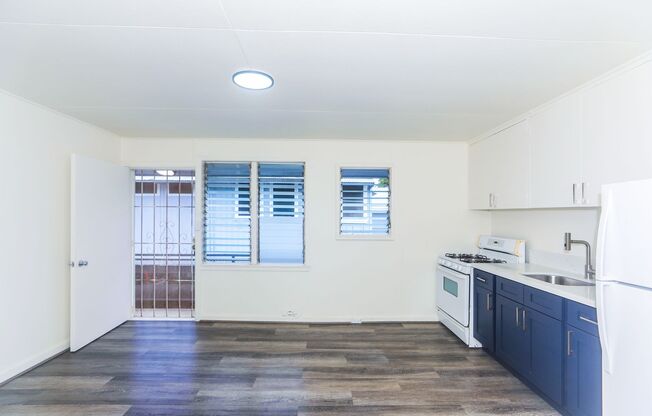 Renovated 2 bedroom, 1 bath upstairs unit includes all utiilities
