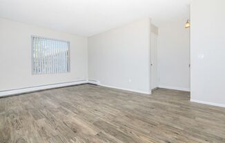 2 beds, 1 bath, 860 sqft, $1,760, Unit 6-5A