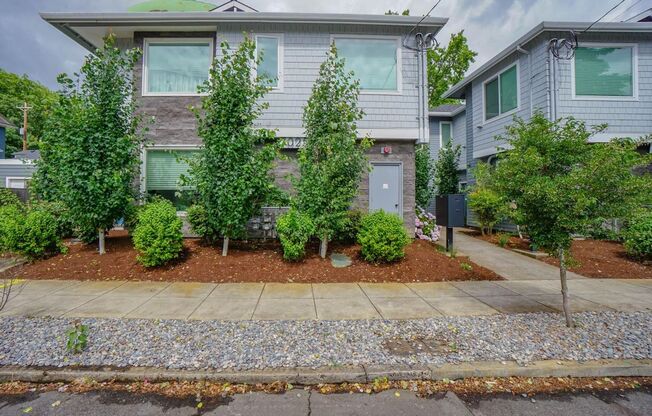 Welcome to Peregrine Place: Modern Comfort in the Heart of St. Johns