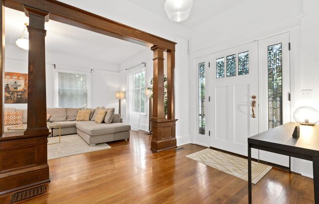6bd/3.25ba Seattle House