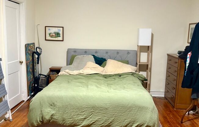 1 bed, 1 bath, 650 sqft, $1,150, Unit 4833-A1