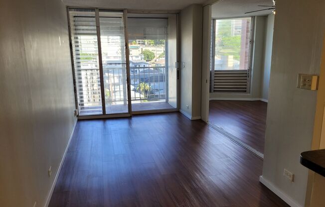 Quiet Makiki unit 1bd, 1bath, 1pkg covered pkg . $2000