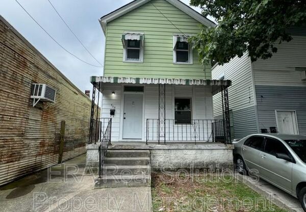 305 LOCUST ST