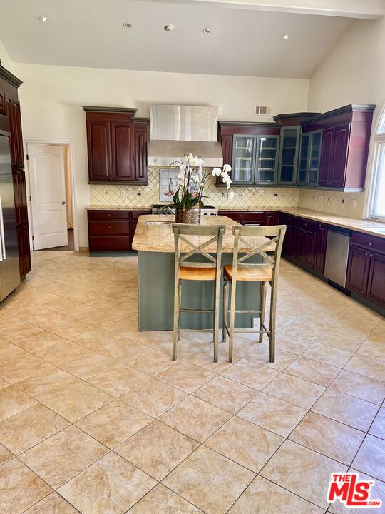 114 S LAYTON DR