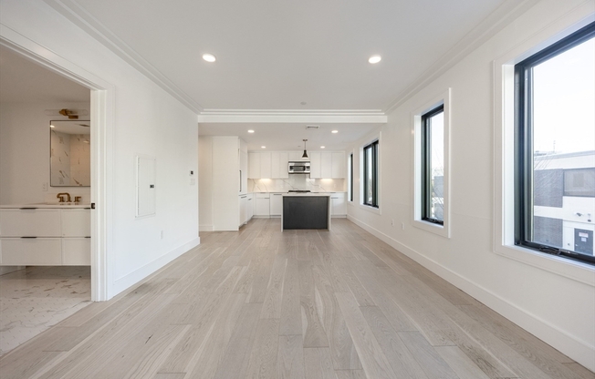 1 bed, 1 bath, 688 sqft, $2,950, Unit 209