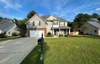 4 beds, 2.5 baths, $2,200