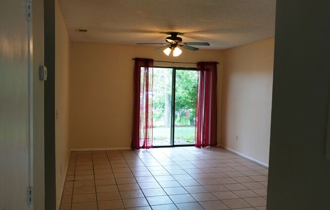 2 beds, 2 baths, $1,200