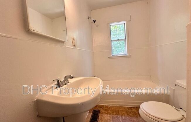 2125 LARCHWOOD RD SW