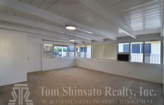 Spacious House available in Hawaii Kai!