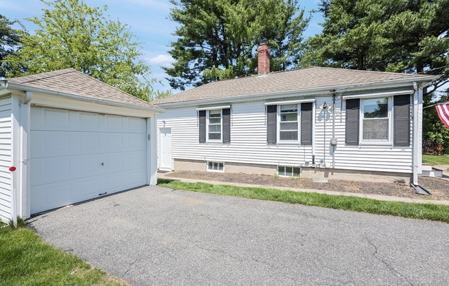 60 VERNDALE AVE
