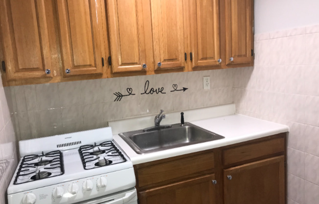 1104 PALISADE AVE