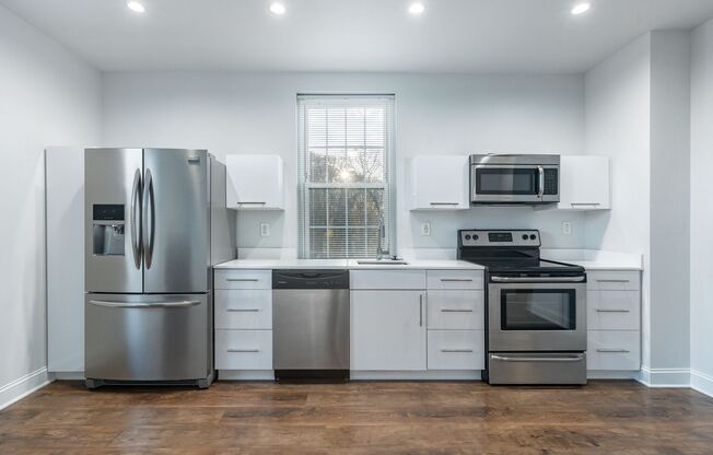 1 bed, 1 bath, 660 sqft, $1,688, Unit 301