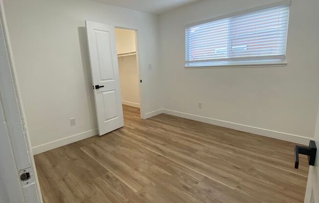 2 beds, 1 bath, $2,200