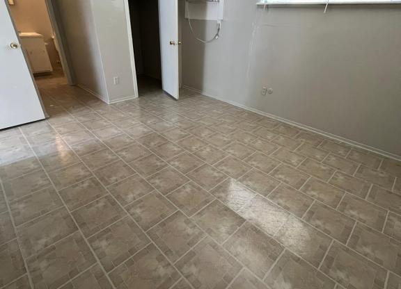 1 bed, 1 bath, 541 sqft, $880