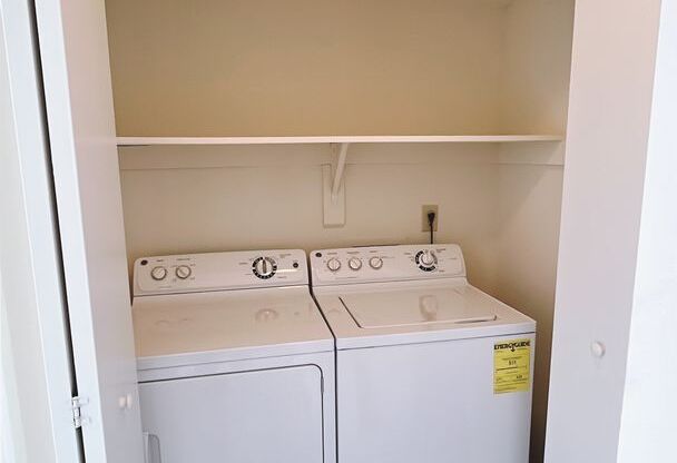 1 bed, 1 bath, 779 sqft, $1,600, Unit 902 #2D