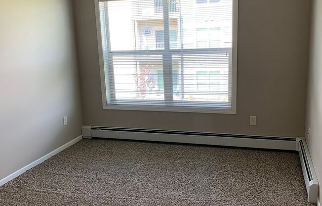 2 beds, 2 baths, 1,011 sqft, $1,255, Unit 2320-208