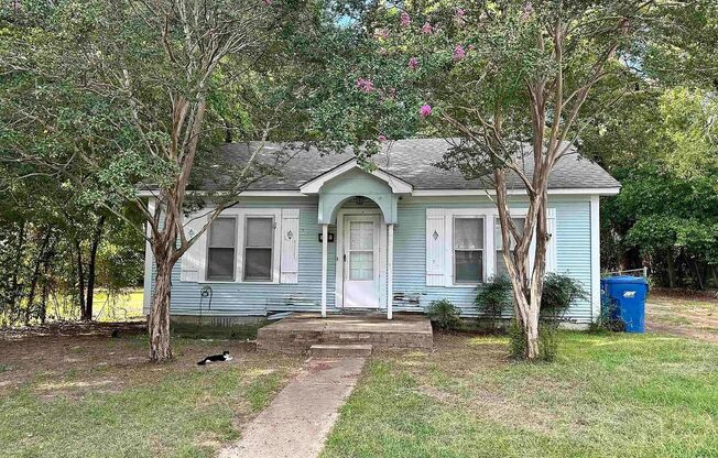 2 Bedroom 1 Bath Home for Rent!!