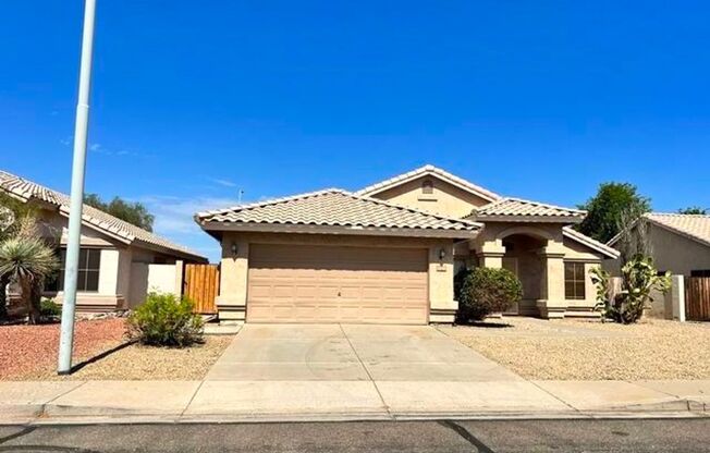 Coming Soon! Lovely 4-bedroom, 2-bathroom home located Chandler!