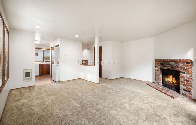 2 beds, 1.5 baths, $1,650, Unit 18190