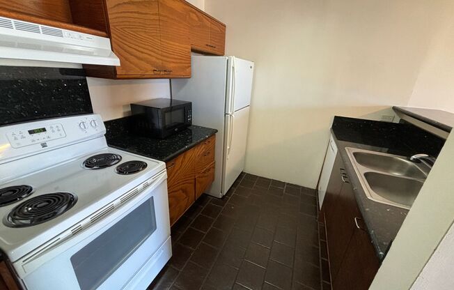 2 beds, 2 baths, $2,950