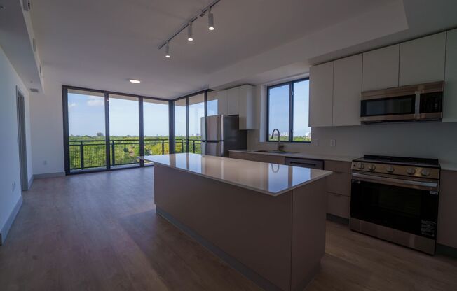 2 beds, 2 baths, 995 sqft, $3,850, Unit 537