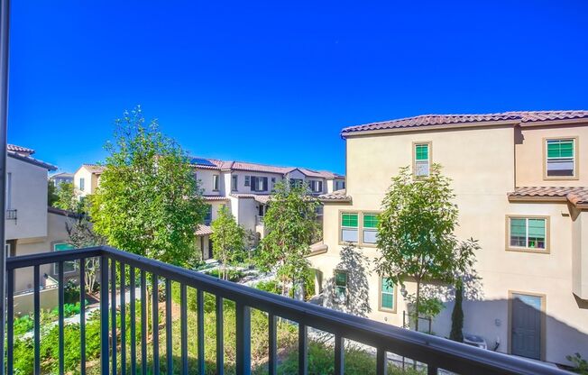 4 beds, 3.5 baths, $4,150, Unit Unit 6