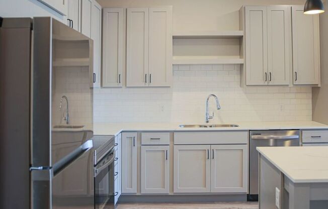 1 bed, 1 bath, 681 sqft, $1,500, Unit 212