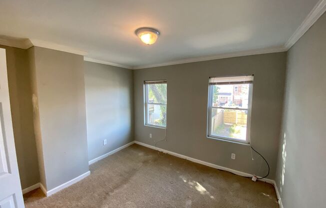 2 Bedroom Townhome in Highlandtown ~ Close to Everything!